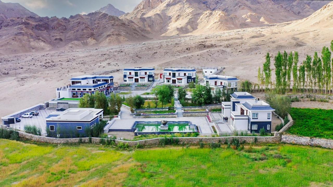 Angkasa Ladakh Resort Leh Buitenkant foto