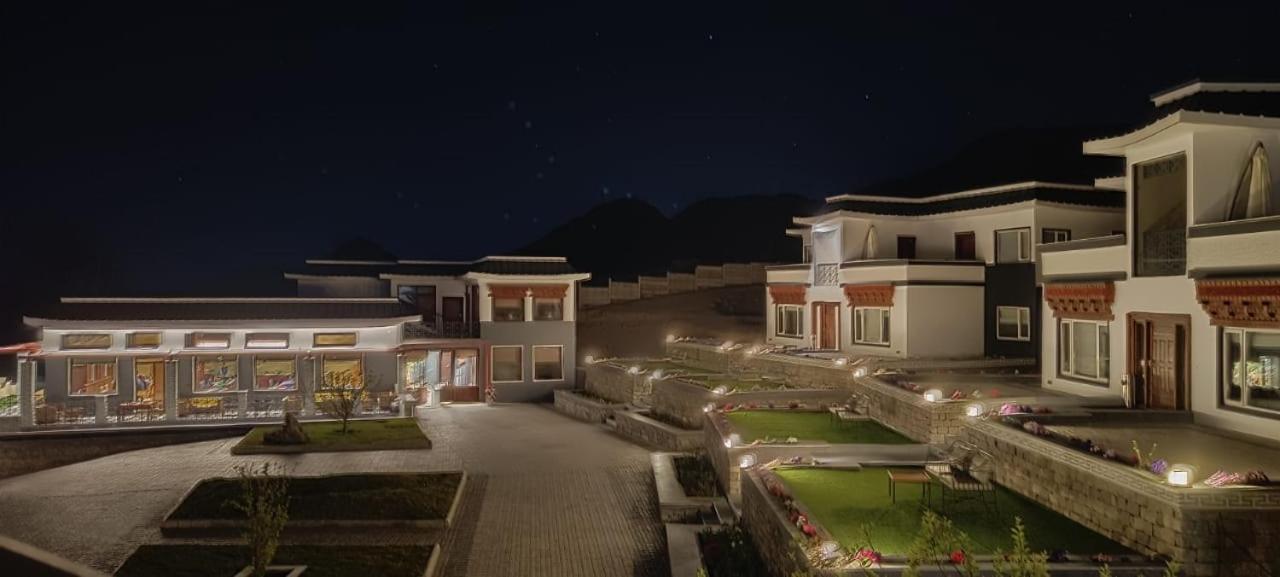 Angkasa Ladakh Resort Leh Buitenkant foto