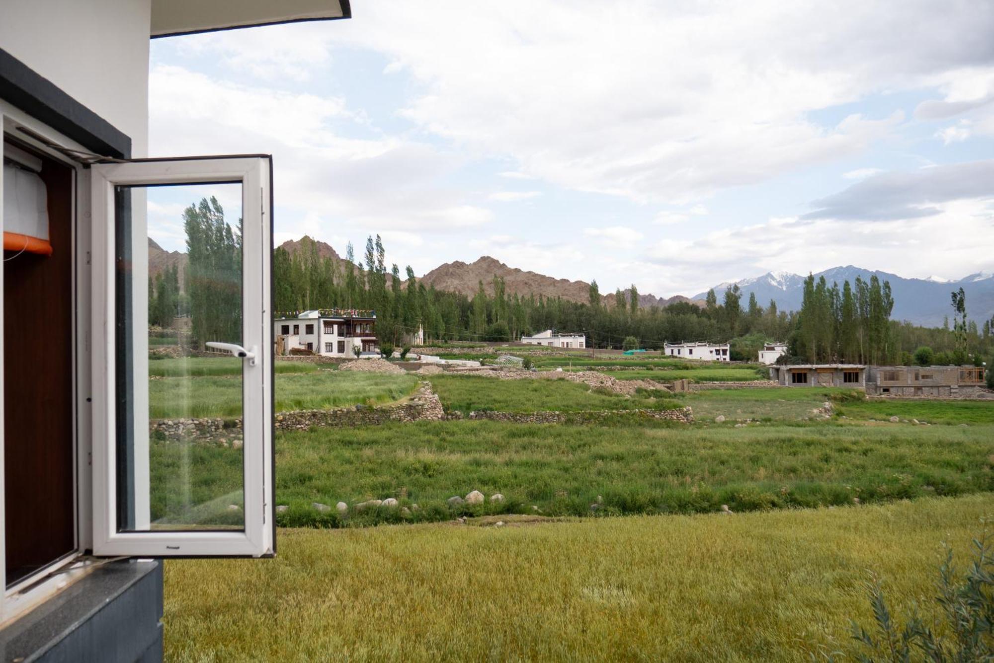 Angkasa Ladakh Resort Leh Buitenkant foto