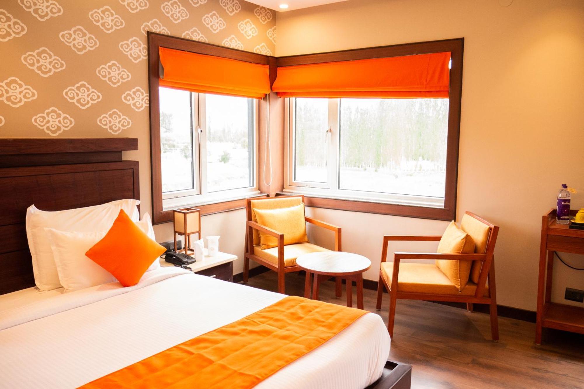 Angkasa Ladakh Resort Leh Buitenkant foto