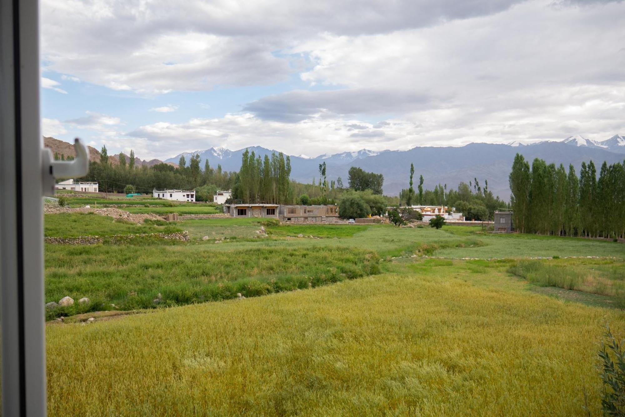 Angkasa Ladakh Resort Leh Buitenkant foto